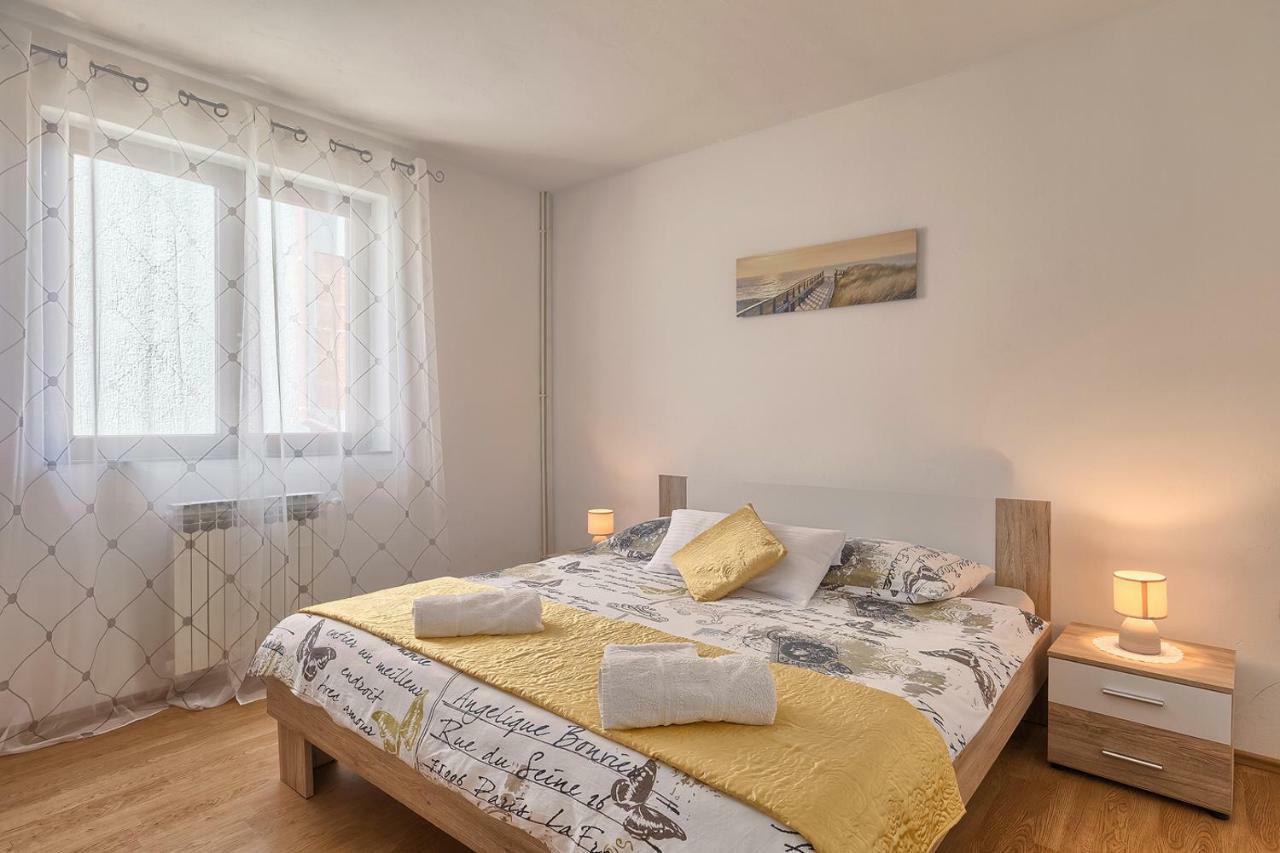 Apartman D&D, Dvorine 63 Banjole Εξωτερικό φωτογραφία