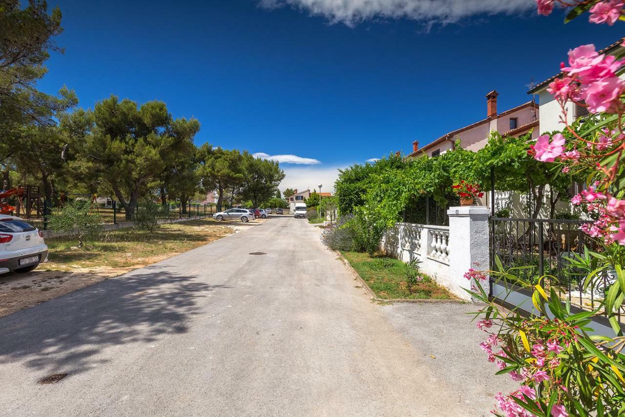 Apartman D&D, Dvorine 63 Banjole Εξωτερικό φωτογραφία