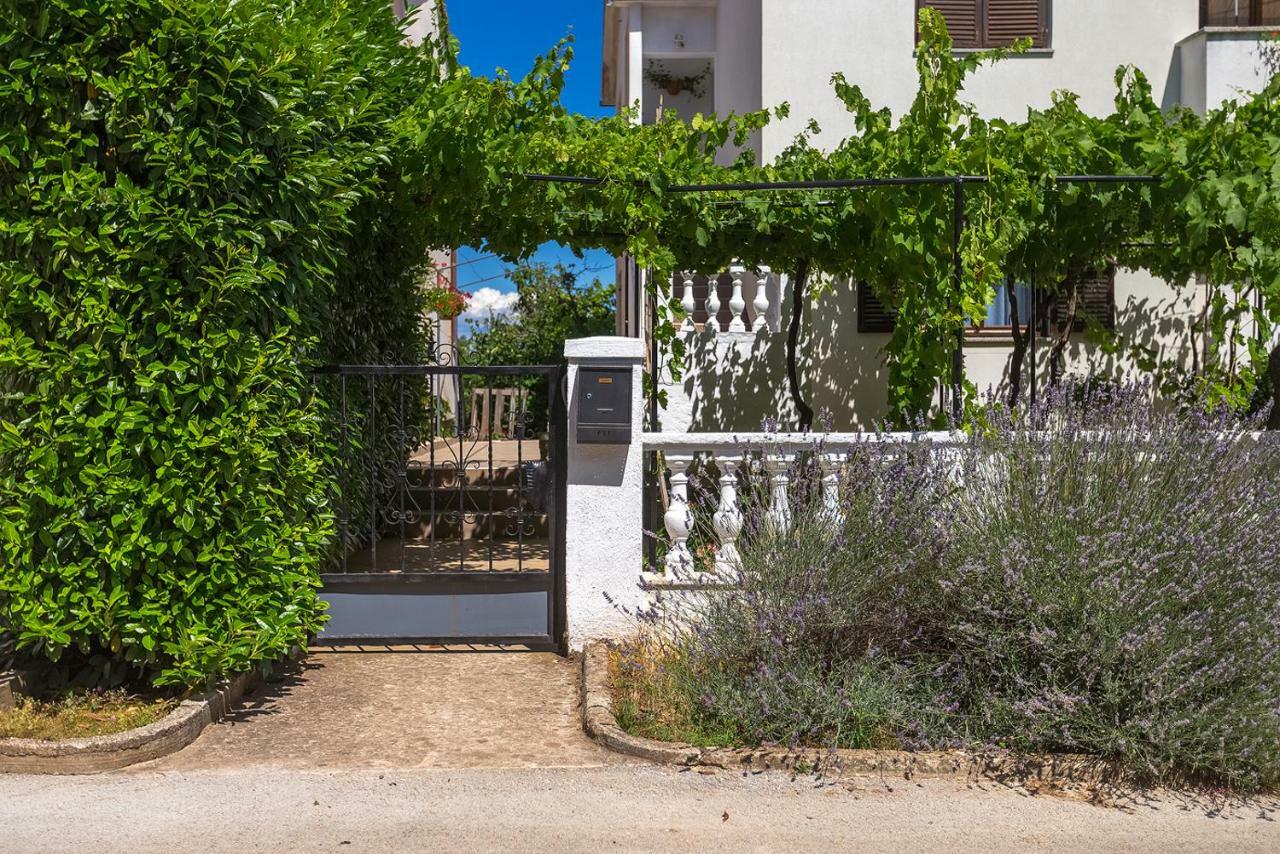Apartman D&D, Dvorine 63 Banjole Εξωτερικό φωτογραφία
