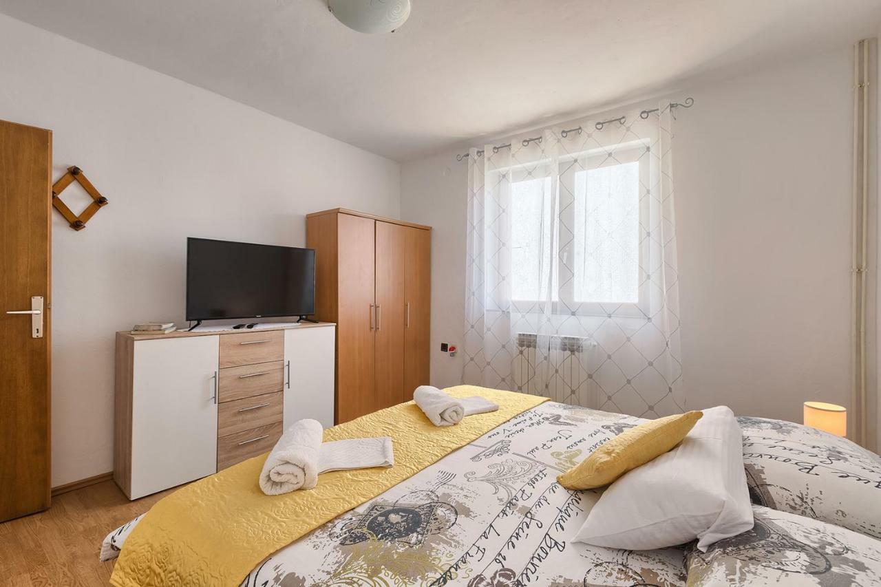 Apartman D&D, Dvorine 63 Banjole Εξωτερικό φωτογραφία