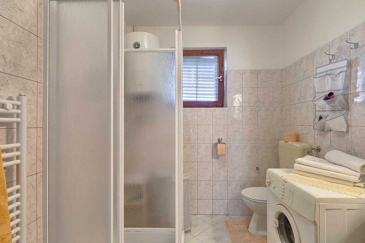 Apartman D&D, Dvorine 63 Banjole Εξωτερικό φωτογραφία